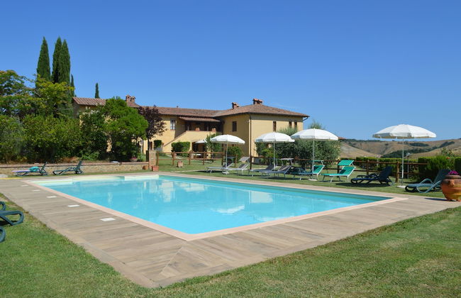 Large Apartment With Shared Swimming Pool in Crete Senesi - Foto 14