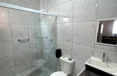 CASA CLIMATIZADA COM HIDROMASSAGEM PRÓXIMO BETO CARRERO E PRAIAS - Casa 1 DuMar Hospedagem - Photo 9