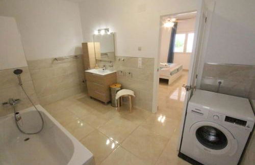 Villa 'Valle del Sol' with private swimming pool and coast views! - Foto 26