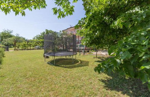 Gorgeous Apartment In Umag With Wifi - Photo 10