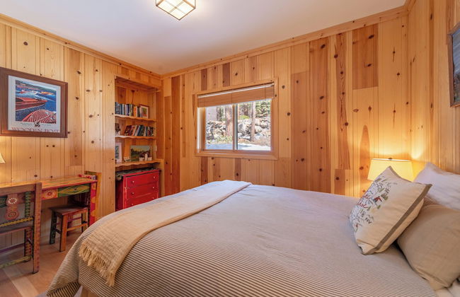 Private Cozy and Central Cabin with Deck by Sierra Getaways - Foto 4