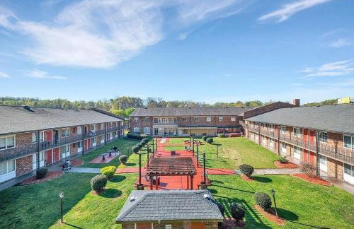 Lux Mins To Nascar HOF CDIA & Atrium Health - Foto 8