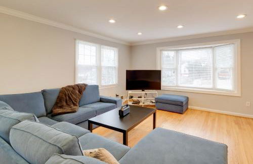 DC Area Home about 1 Mi to Metro WFH Friendly! - Foto 4