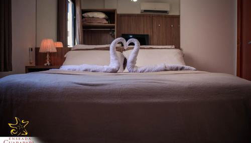 MAIOR NOTA - 2 Quartos com AR CONDICIONADOS SPLIT, Air Fryer, Wi-Fi, Disney Plus, Star Plus, HBO Max, Cadeiras de Praia, Caixa Térmica, Churrasqueira, Rede para Descanso e Chuveirão - 8 pessoas - CONFORTO Máximo - Melhor Localização!! - Foto 4, Other