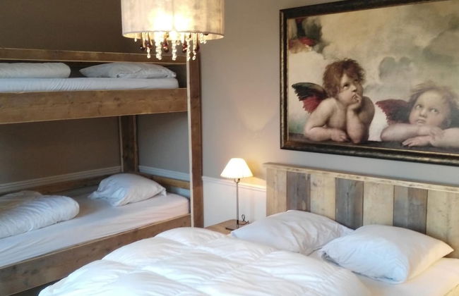 Beautiful Villa Near the Sea - Photo 9