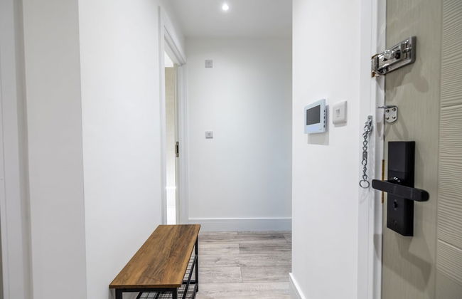 Remarkable 2-bed Apartment in Camberley - Foto 14