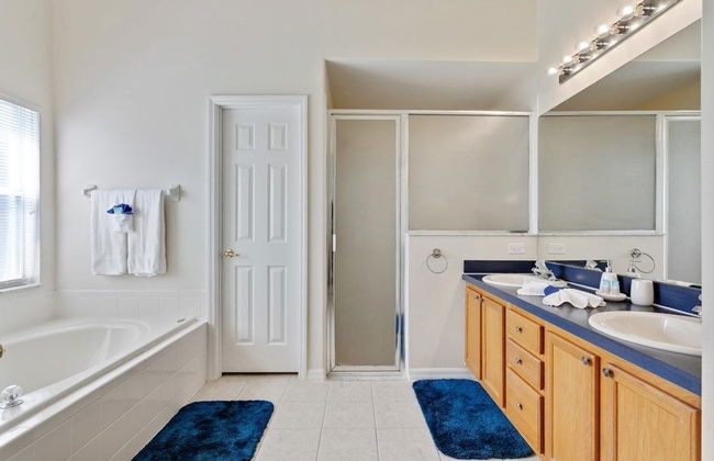 4BR Pool Home in Orange Tree by SHV - Foto 12