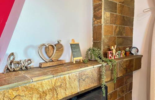 Cozy fairytal garden apartment, Family Friendly, Free parking, 15 Min to Airport - Foto 20