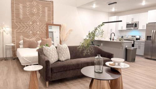 Alluring Studio - DT - DeepEllum - LowerGreenville - Foto 3