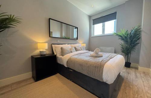 2BDR Flat By Charles Richardson ltd Short Term Lets Couldson Perfect For Insurance Stays - Foto 2