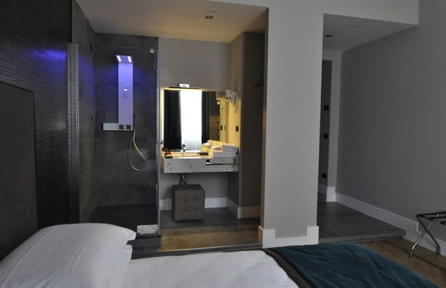 Place 24 Suites & Wellness - Photo 10