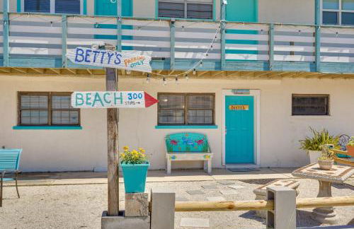 Steps to Sand Panama City Beach Apartment! - Foto 1