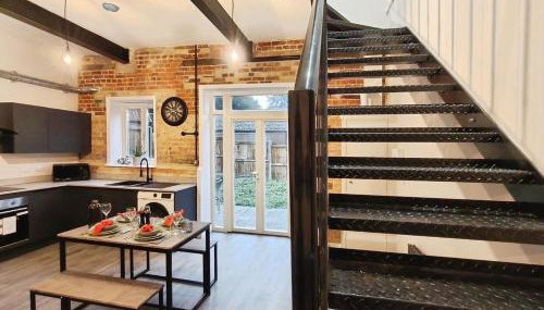 Stylish 2-Bed Home Near A11 - Foto 1