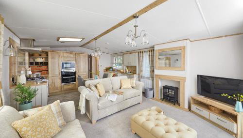 Stones Throw Lodge - Foto 4, furniture, stove