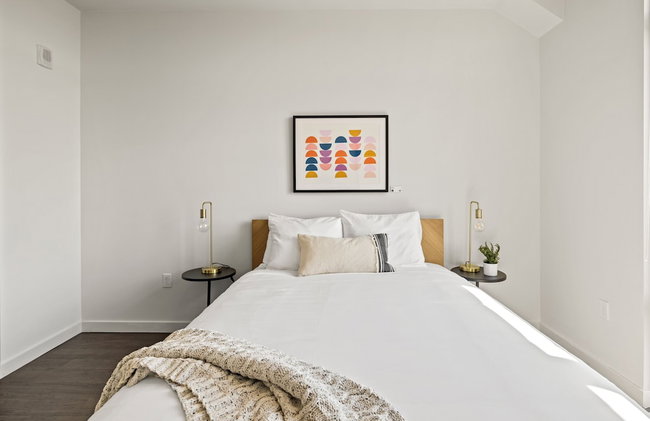 Placemakr Marymount Ballston - Photo 26