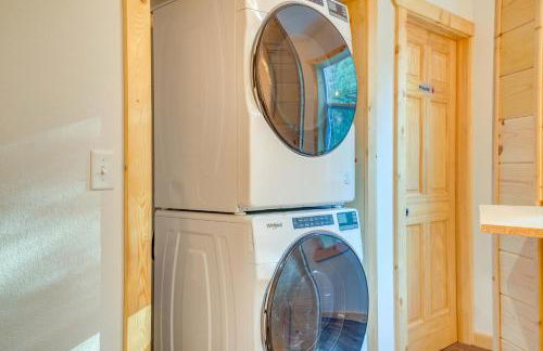 Snowmobile and Recharge! Next to Bill Nicholls Trail - Foto 18