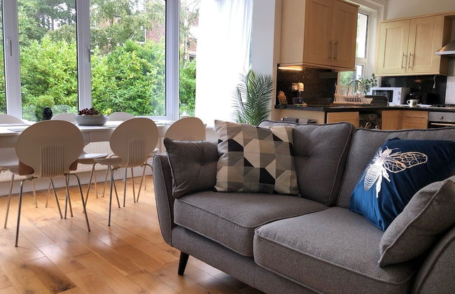 Apartmentsleeps6-balcony-freep-whiterabbitretreat - Foto 1