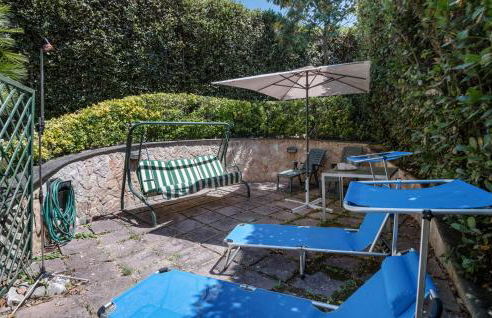 4 Bedroom Lovely Apartment In Nerola - Foto 8