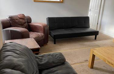 Spacious, Sleeps 18, 3 Bathrooms, Parking, Park, Mansfield - Foto 7