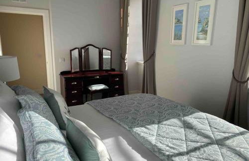 2 bedroom Townhouse within Grade C listed Ladysbridge House 2 night minimum stay - Foto 10