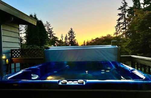 Spacious Retreat w/ Hot Tub. Perfect for Families - Photo 13