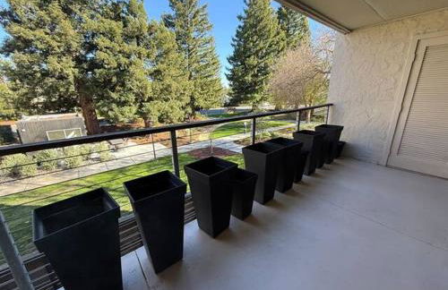 Sharon Green apartments by FantasticStay - Photo 14