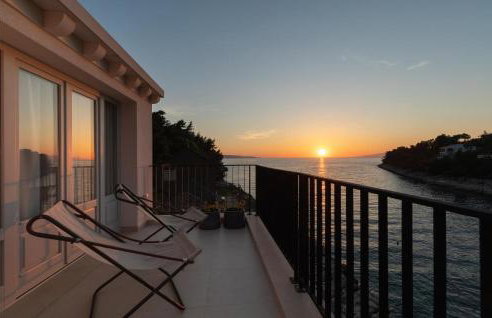 4 Bedroom Gorgeous Home In Korcula - Photo 9