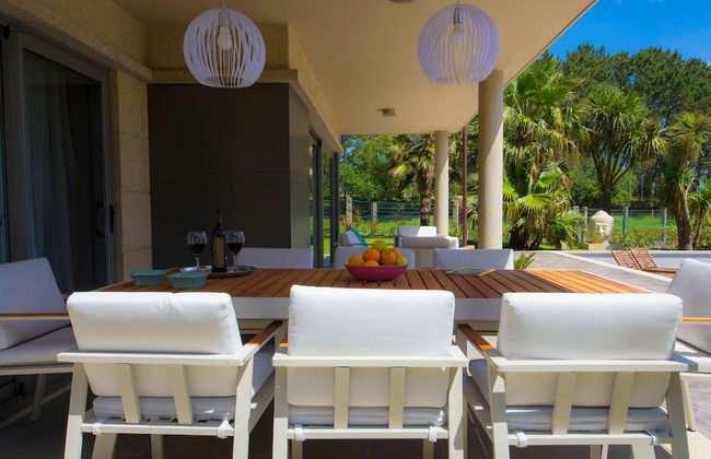 Beautiful Villa With Pool and sea Views and Only 400m From the Beach - Foto 28