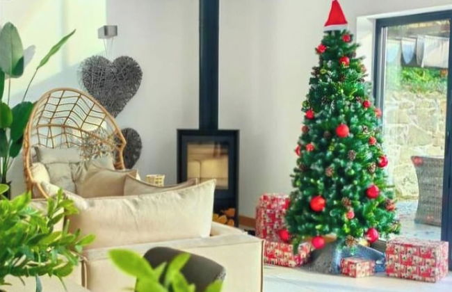 4 Bed Villa Sleeps 8 -private Terrace-free Parking - Foto 19