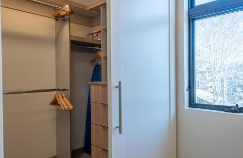 The Residences at One Twenty Unit 302 - Foto 24