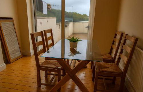 Spacious 3-Bed Home near Avonmouth & M5, Bristol -Ideal for contractors and work stays - Foto 3