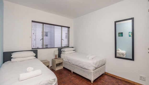 Centrally Located 2 Bedroom Apartment in Cape Town - Foto 3, Camera