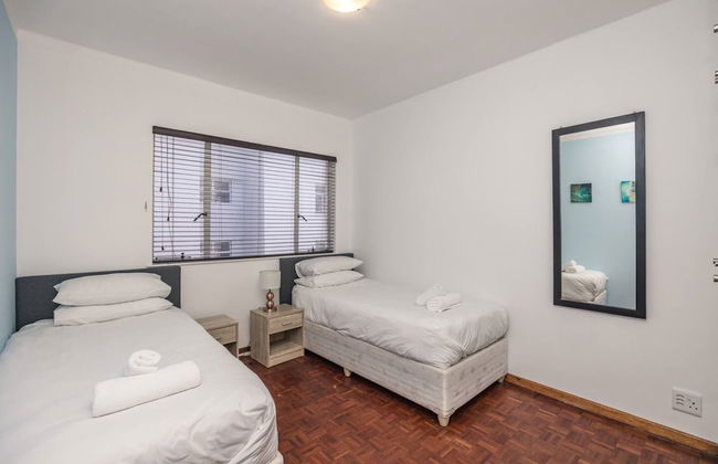 Centrally Located 2 Bedroom Apartment in Cape Town - Foto 3