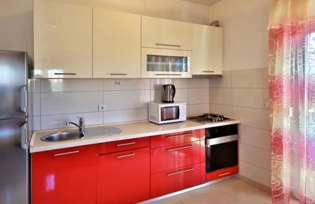 Charming 2-bed Apartment in Srima With sea View - Foto 4