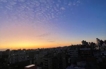 1 Dorm - Alto Padrão - 16 Andar - Home Office - Foto 21