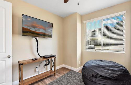 Windtree Retreat Hot Tub Pet-Friendly Fire Pit Near Downtown - Foto 19