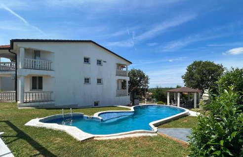 Stunning Home In Porec - Photo 1