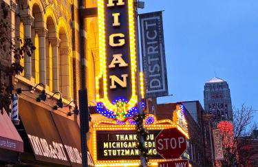 Downtown A2 Gem - Next to Hospitals, Stadium & Restaurants - Foto 55