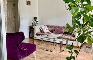 Adorable Hackney Flat with Balcony - Foto 1