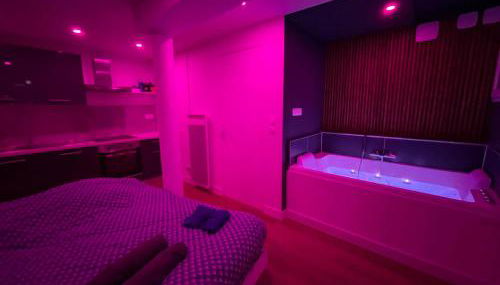 Nuit magique jacuzzi, terrasse & lit motorisé - 008 - Foto 4