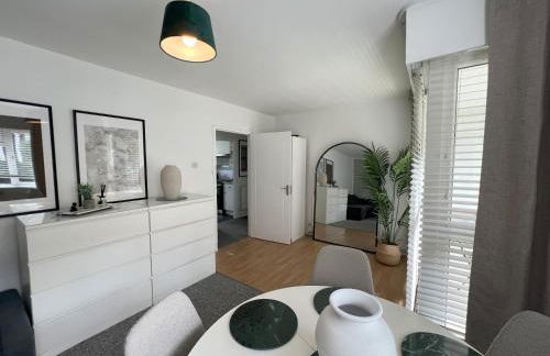 Stylish & Spacious 3BR Flat Near Stockwell - Foto 1