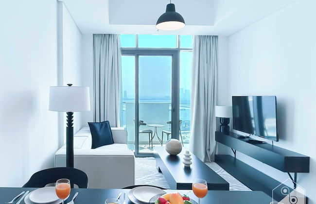 Cozy 1BR With Balcony & Views in Azizi Fawad - Photo 33