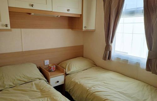 2 Bedroom Static Caravan C3 on quiet park near Talacre and Prestatyn Pet Friendly - Foto 6