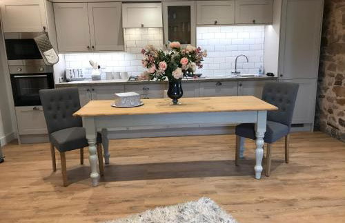 THE HAYLOFT CHESHIRE - Photo 1