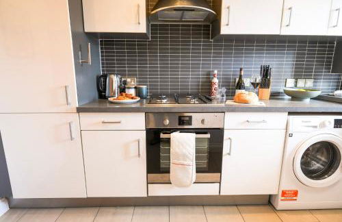 Luxury 3 Bedroom Welsh Valley Retreat With Superfast Wifi - Photo 14