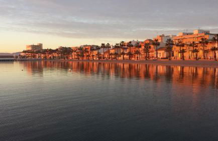 Apartamento Las Palmeras - Con Terraza, barbacoa, aire acondicionado y a 250m de la playa! - Foto 30