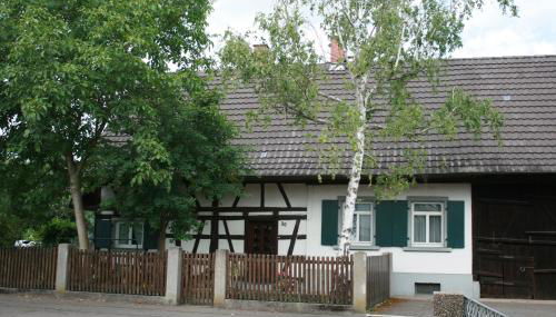 Gemütliches altes Fachwerkhaus mit Vorgarten - Foto 2