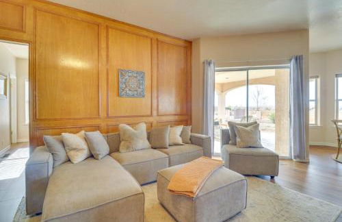 Patio with Tranquil Views! Home 14 Mi to Albuquerque - Foto 2