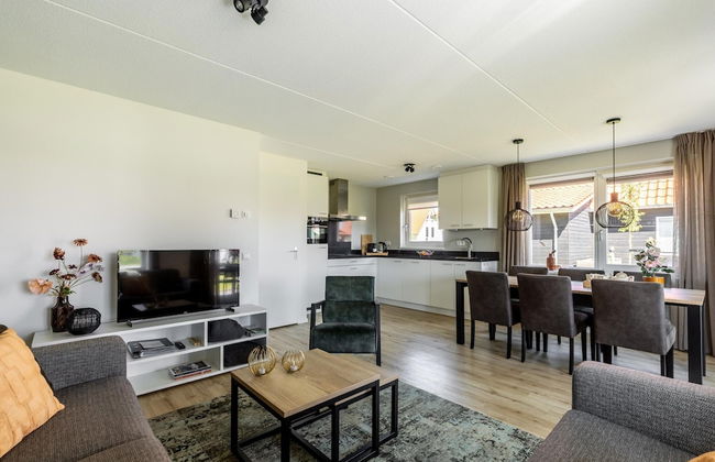 Holiday Home in Scherpenisse Near Oosterschelde - Photo 13