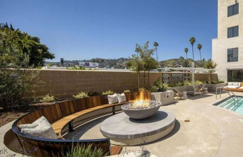 Snazzy 3BR Apt Hollywood with Pool & Spa - Foto 52